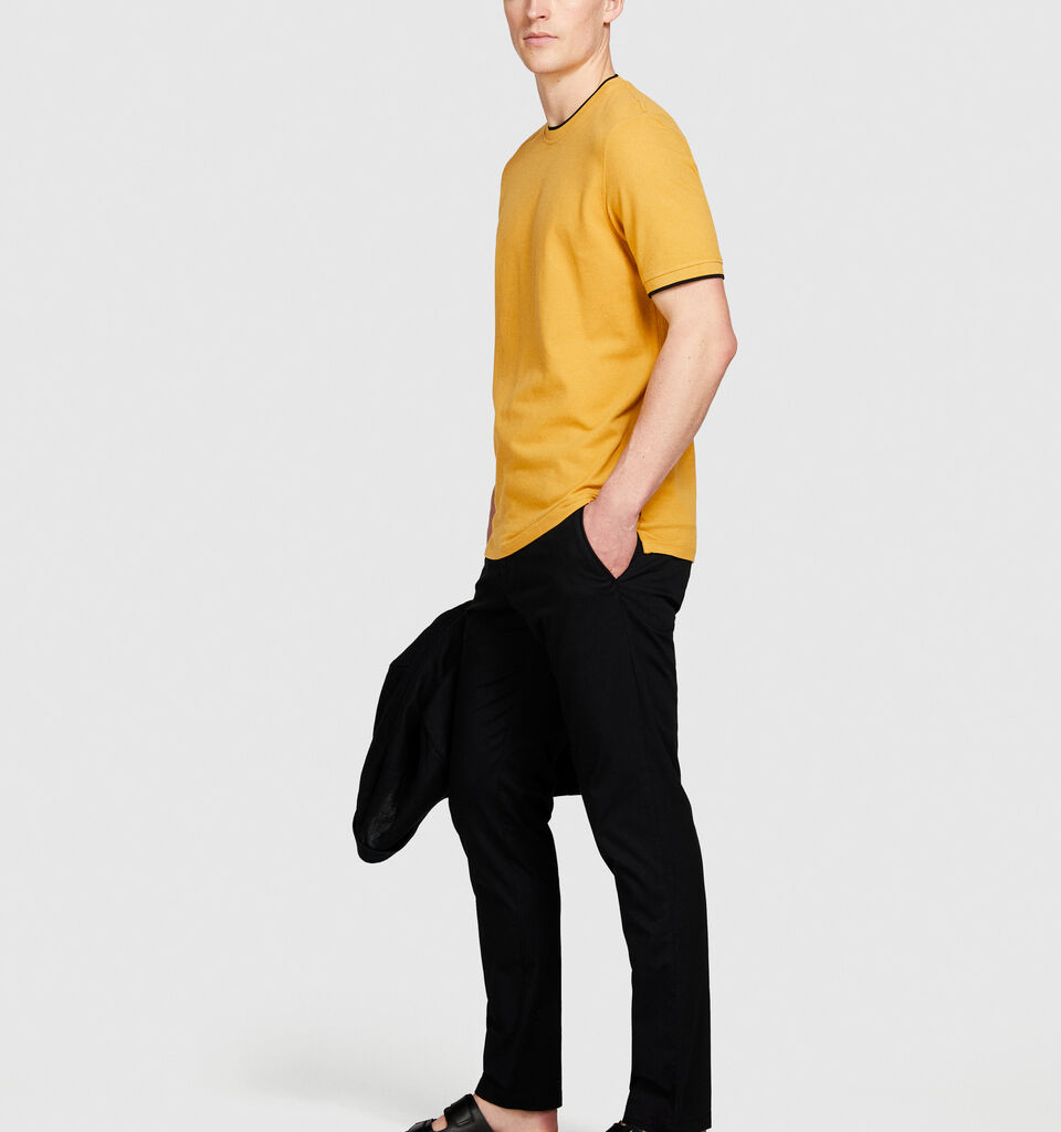 Clashing t-shirt - men's short sleeve t-shirts - Mustard | Sisley image number 2